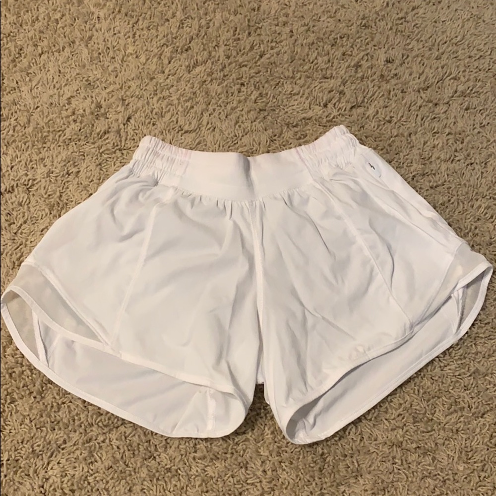 Lululemon Hotty Hot Short Long 4”